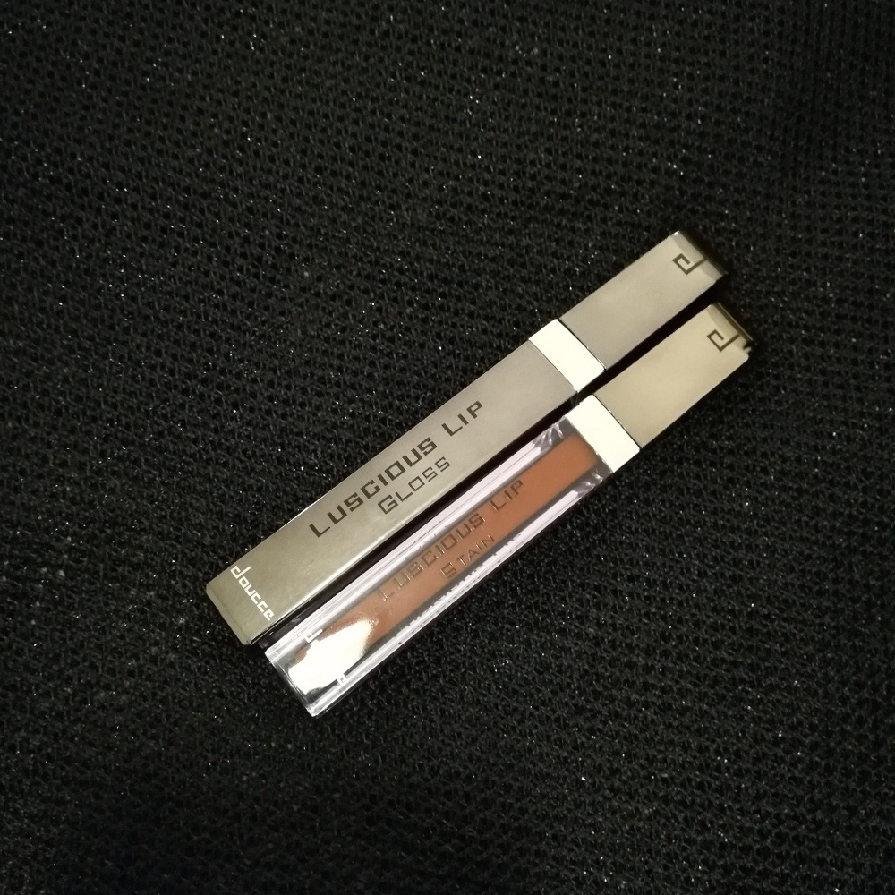 Lipstick + Lip gloss Duo
